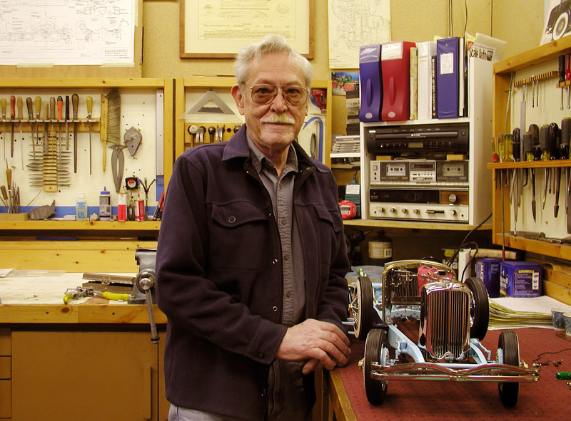 Illustration for article titled Tiny Hand-Built Duesenberg Is a Masterpiece